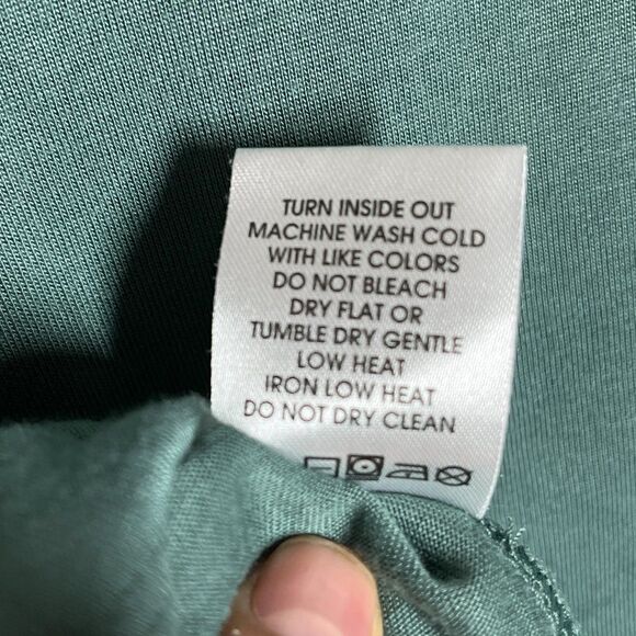 Chestnut Bay Dream On Night Long Sleeve Top Size Small - Picture 14 of 16